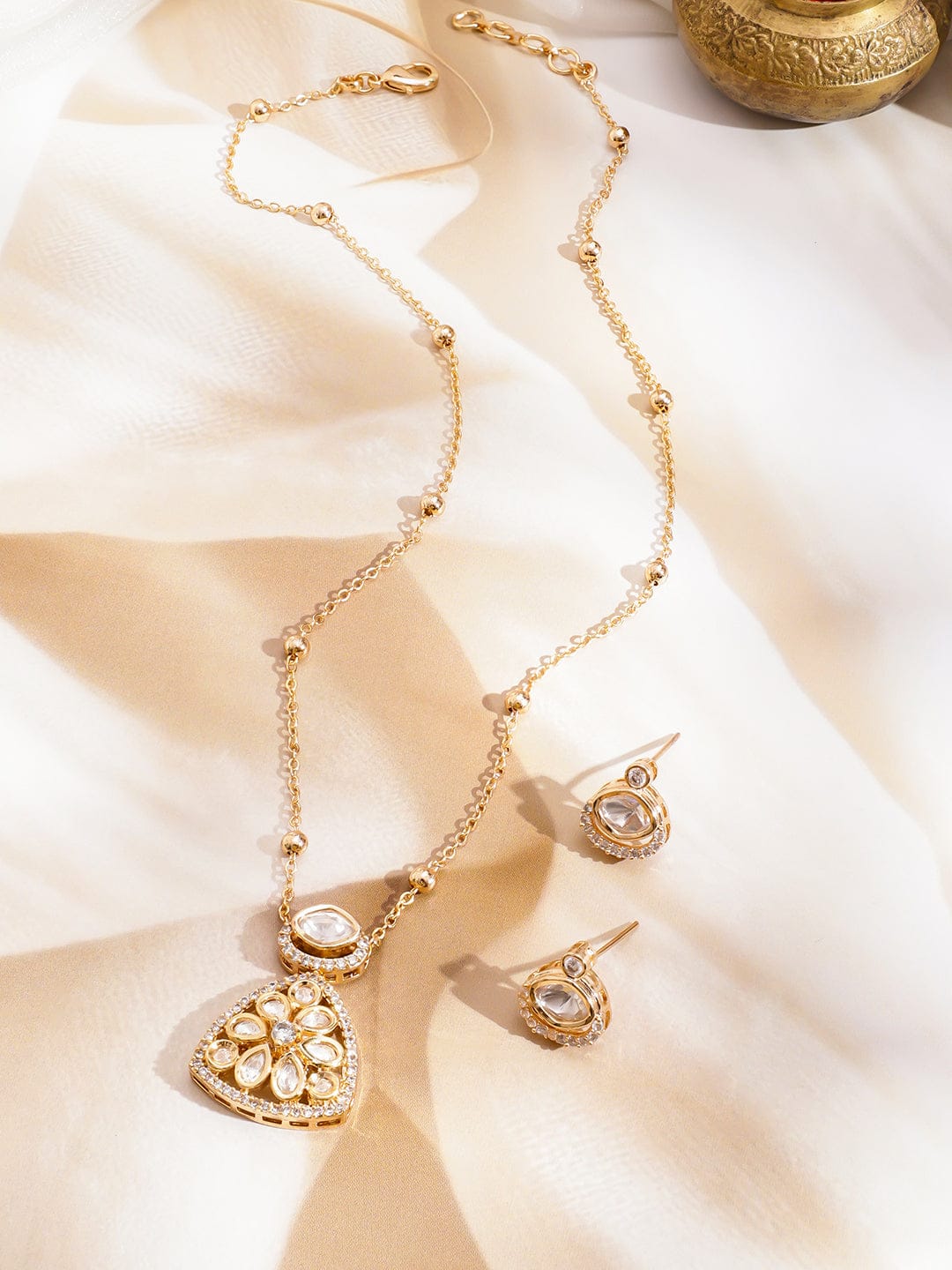 Kundan Mist of Eternal Glow Necklace Set