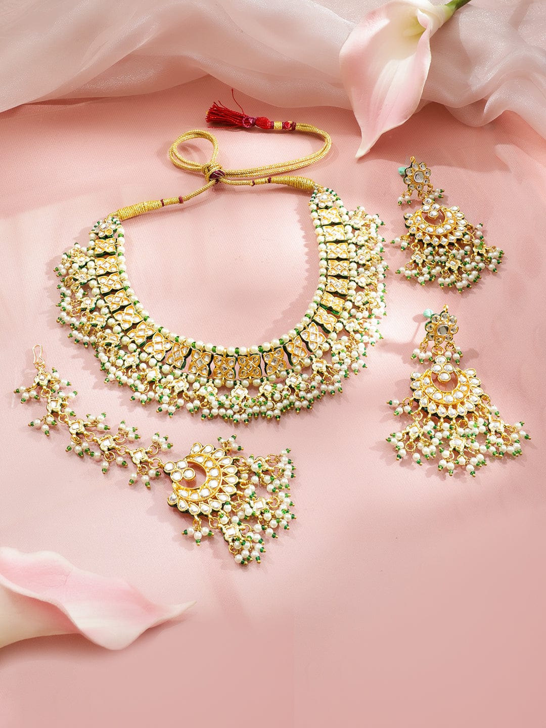 Royal Green Glow Kundan Necklace Set
