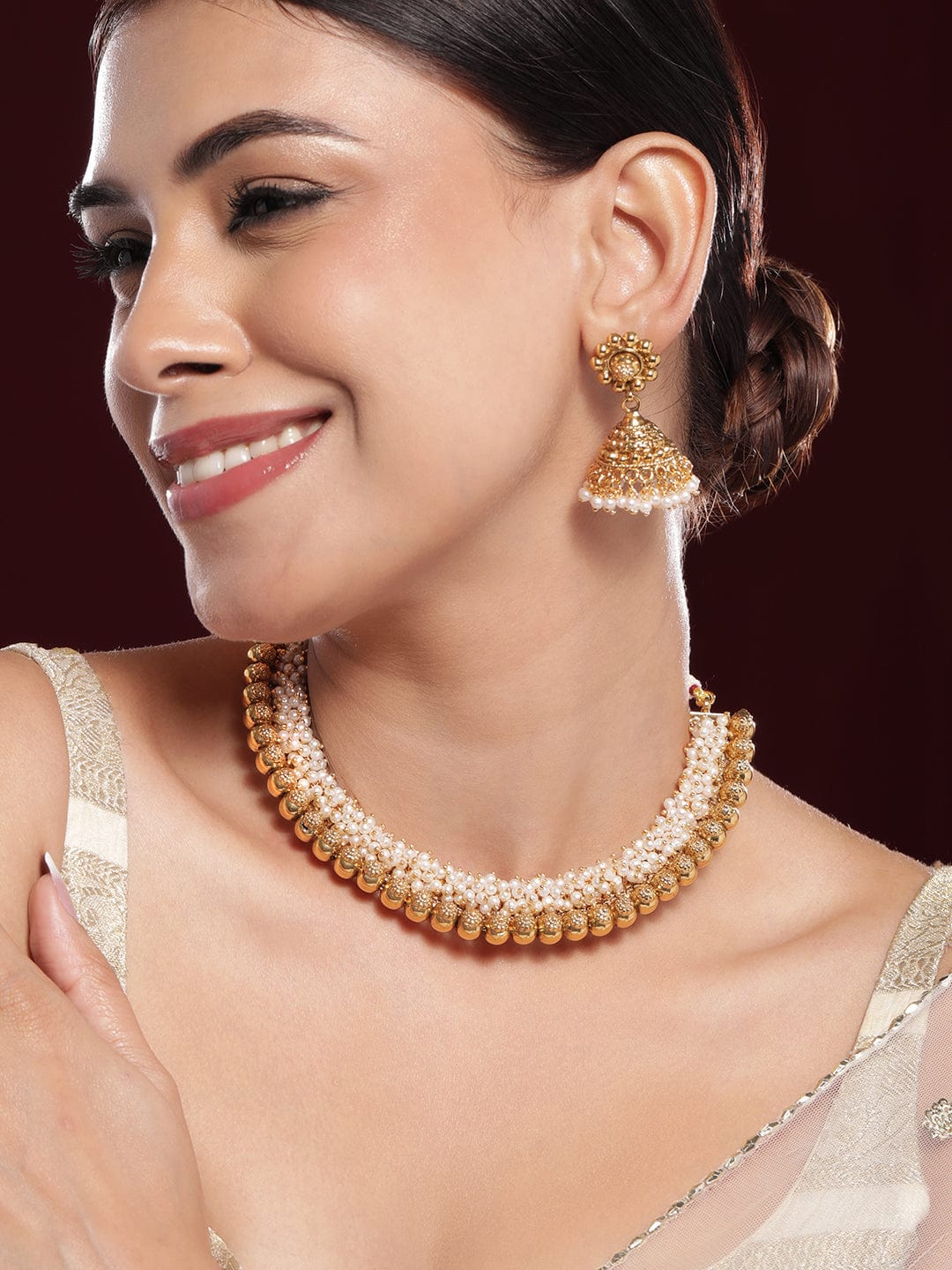 Gold Necklace Set With Pearl Work