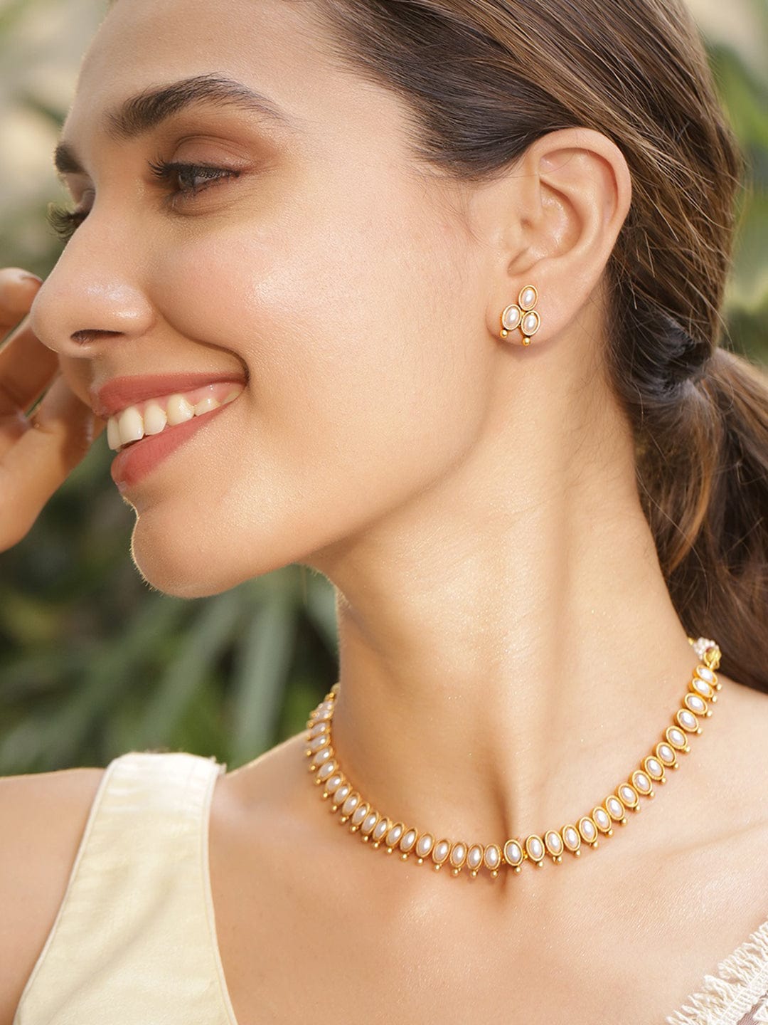 Charming White Gold Plated Short Necklace Set