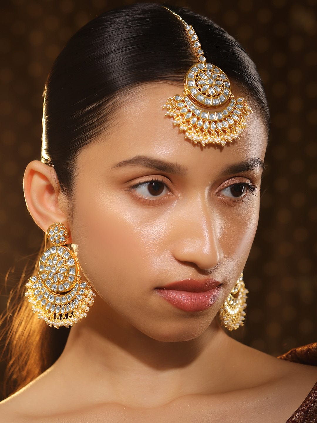 Moonlit Glow Kundan Maangtikka Set