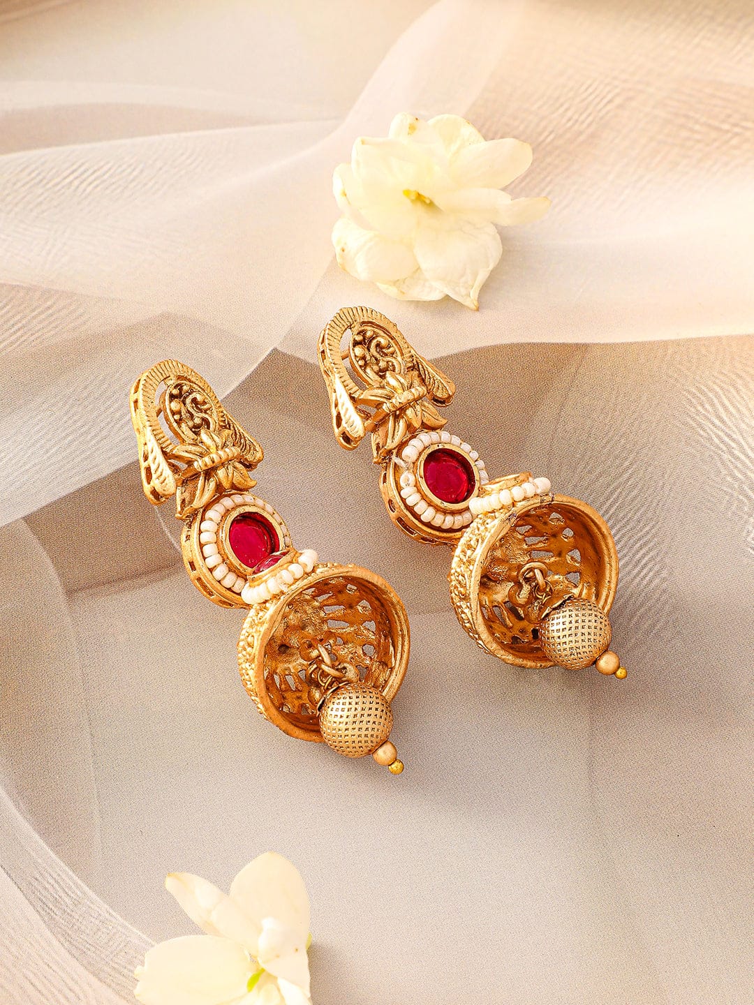 Red & White Studded Floral Gold Necklace Set