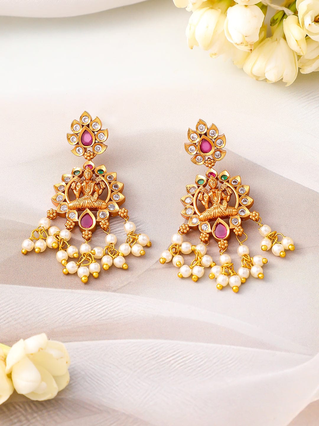Laxmi Motif Necklace Set with Pearl Detailing