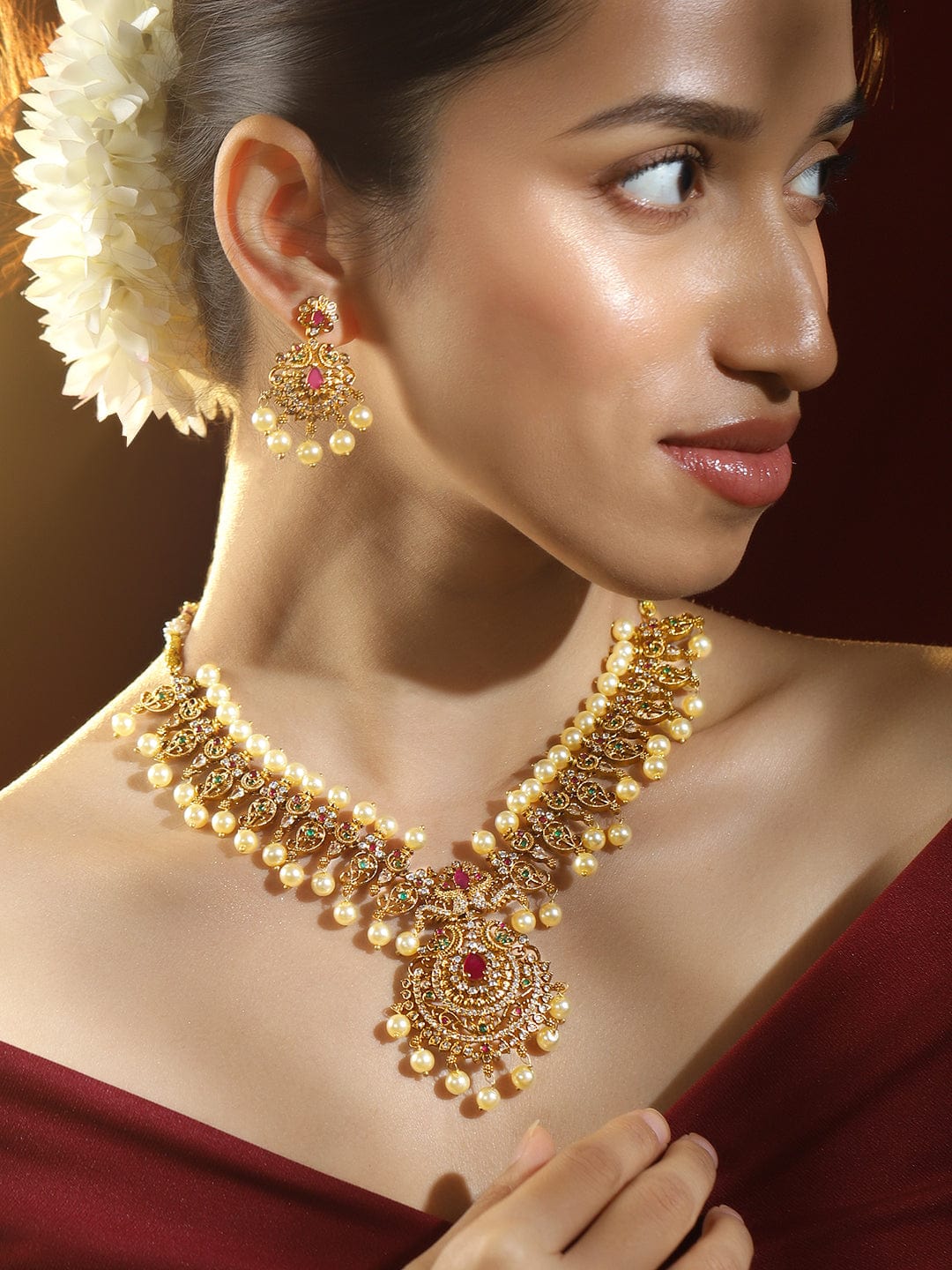 Multicolor Studded Pearl Embellished Necklace Set