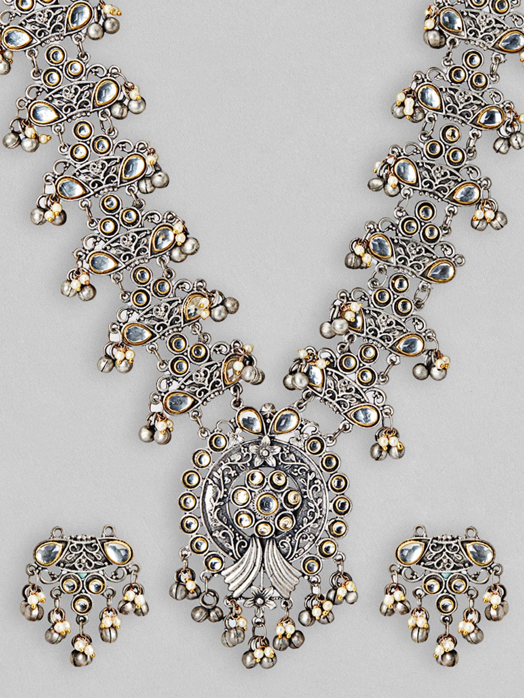 Wentra Dual Toned Necklace Set With Elegant Design And Silver Beads