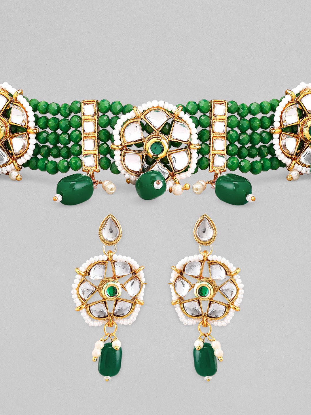 Chic Emerald Glow Necklace Set