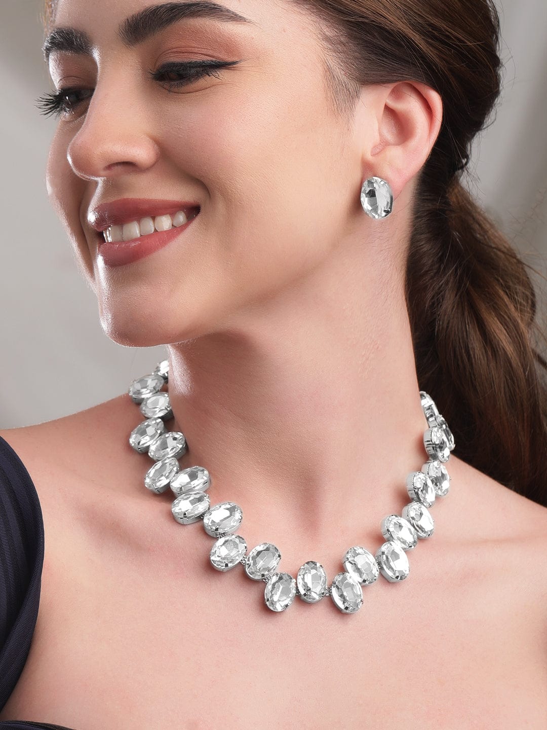 Waves of Wisdom White Crystal necklace set