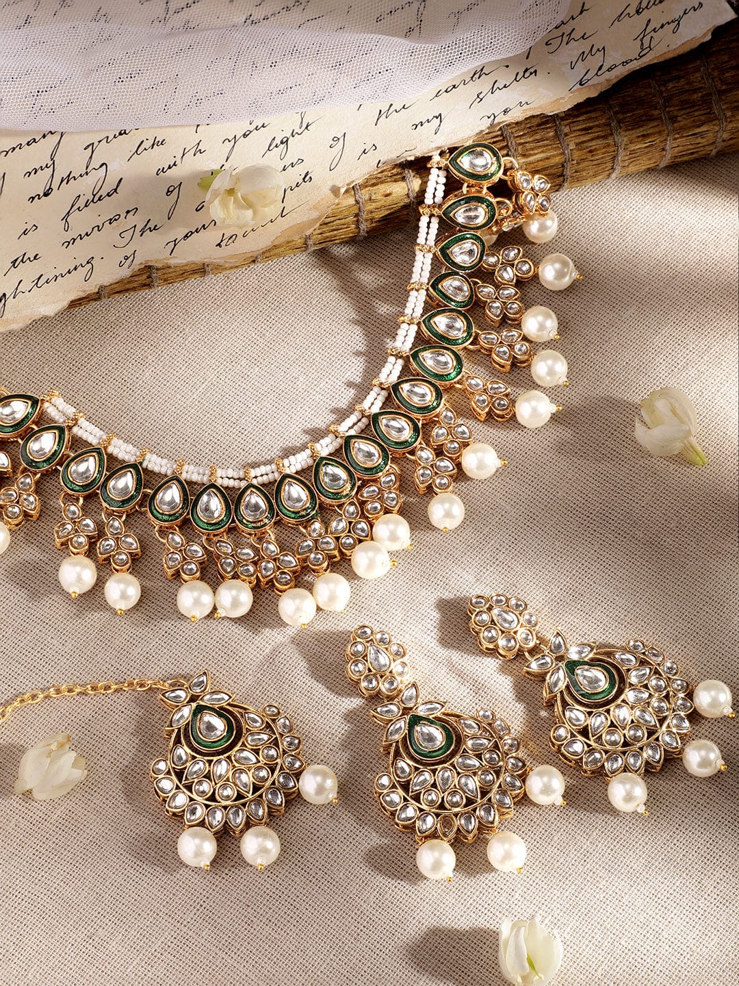 Kundan Festive Glow Necklace Set