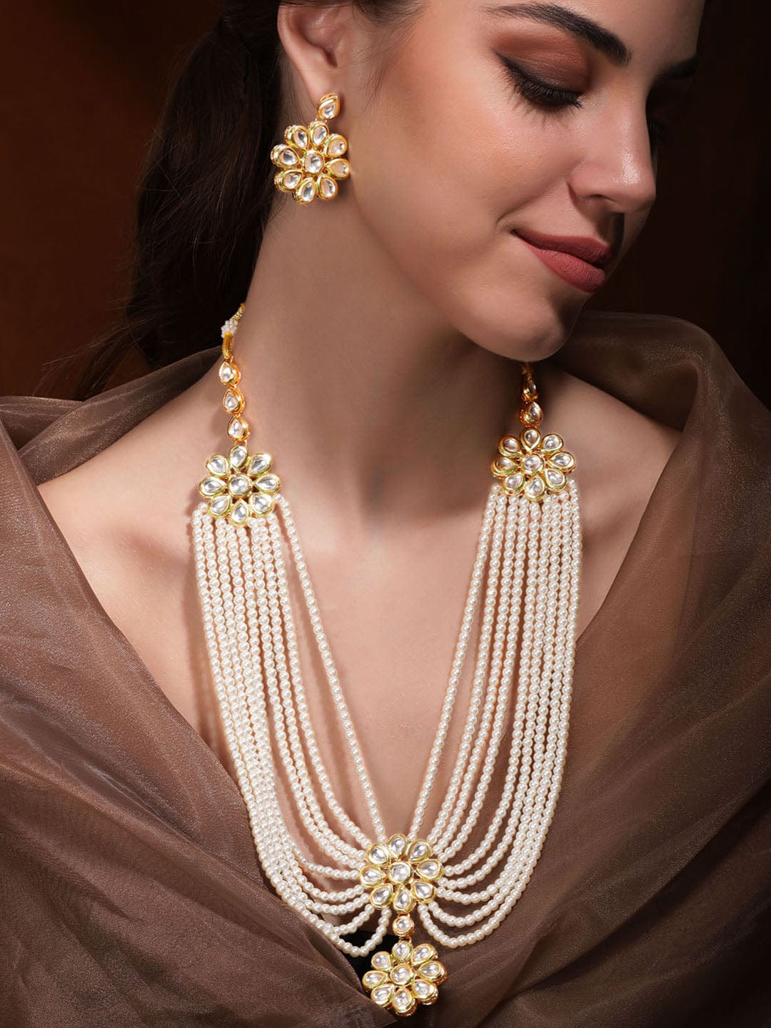 Queen's Reflection Pearl Kundan Necklace Set