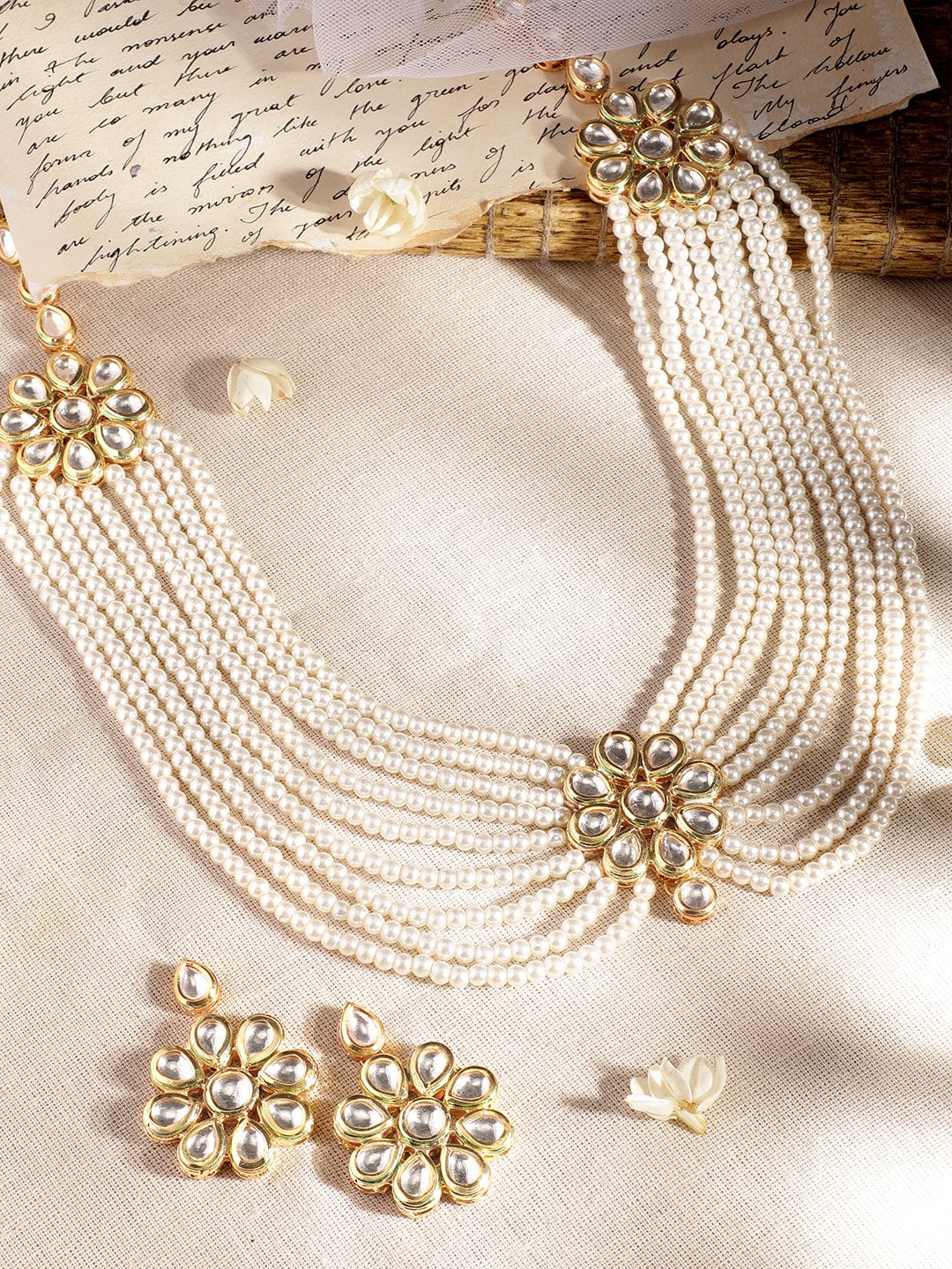 Queen's Reflection Pearl Kundan Necklace Set