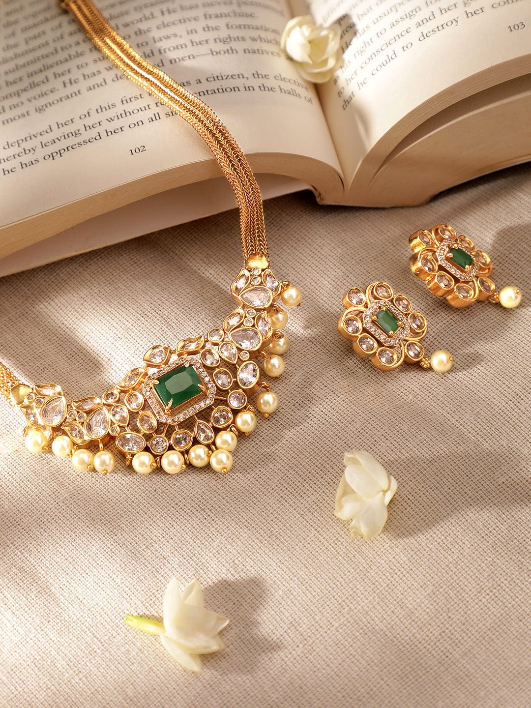 Green & White Pearl Beaded Necklace Set