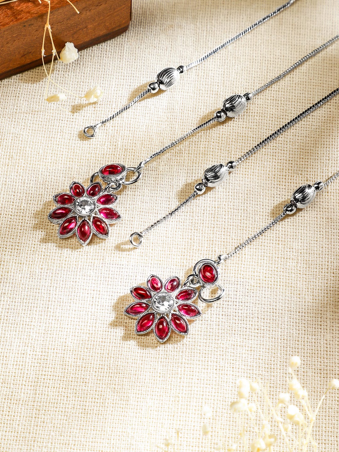 Wentra Oxidised Silver-Plated Ruby Pink & White Kundan Studded Floral Charm Anklet Set of 2 for Women