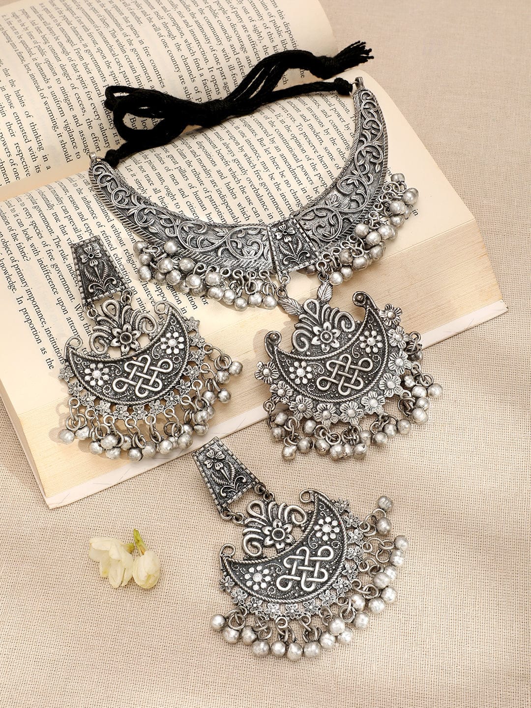 Oxidized Silver Beaded Floral Necklace Set