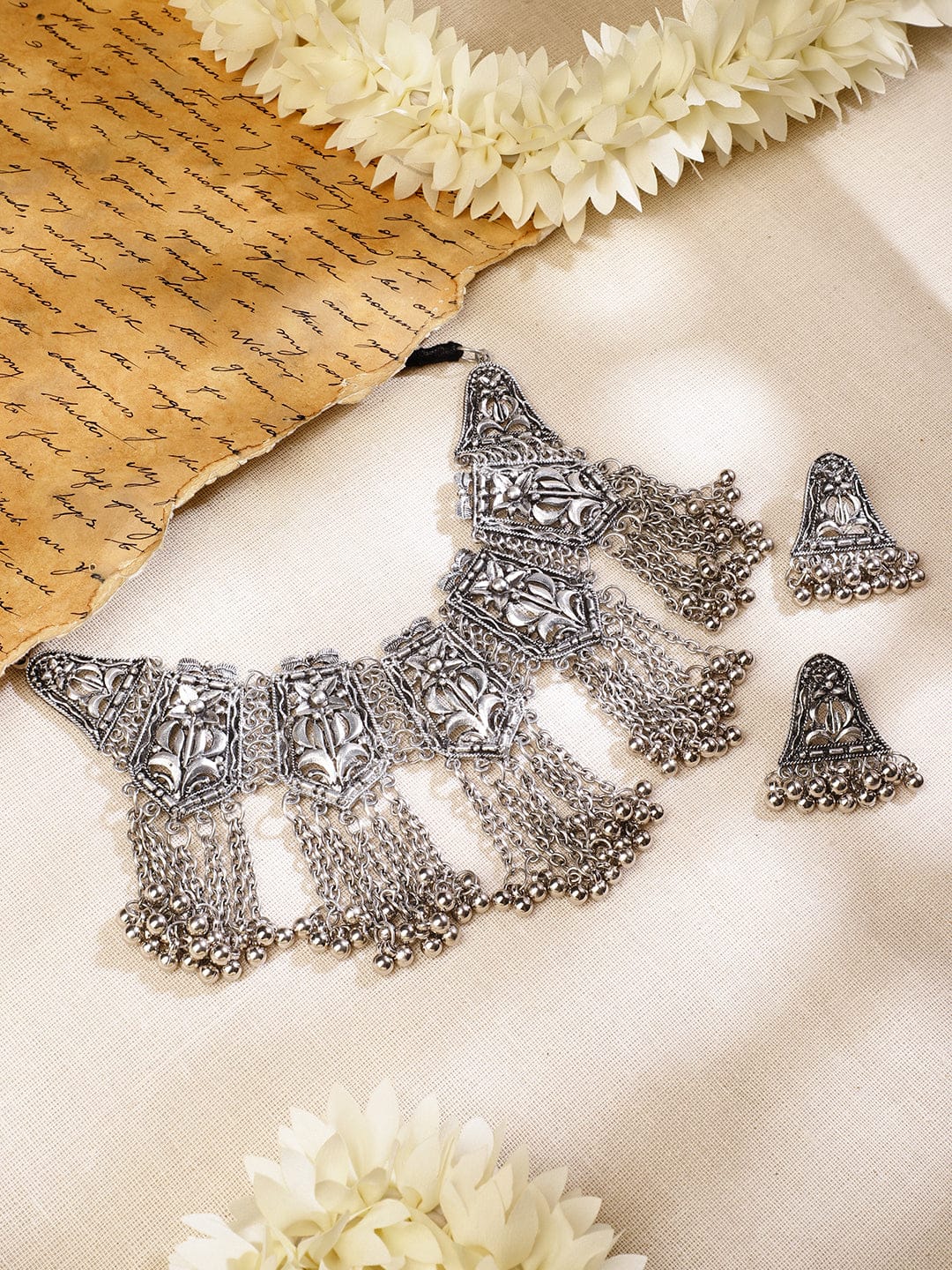Oxidized Floral Motif Silver Necklace Set