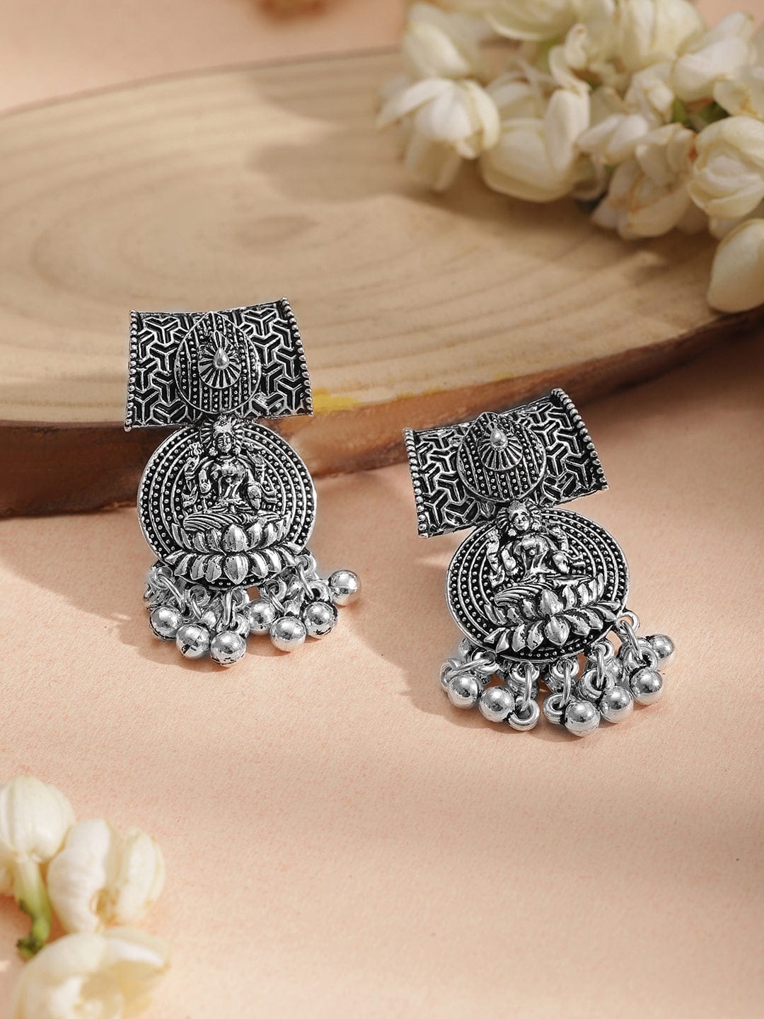 Laxmi Motif Silver Beaded Oxidized Choker Set