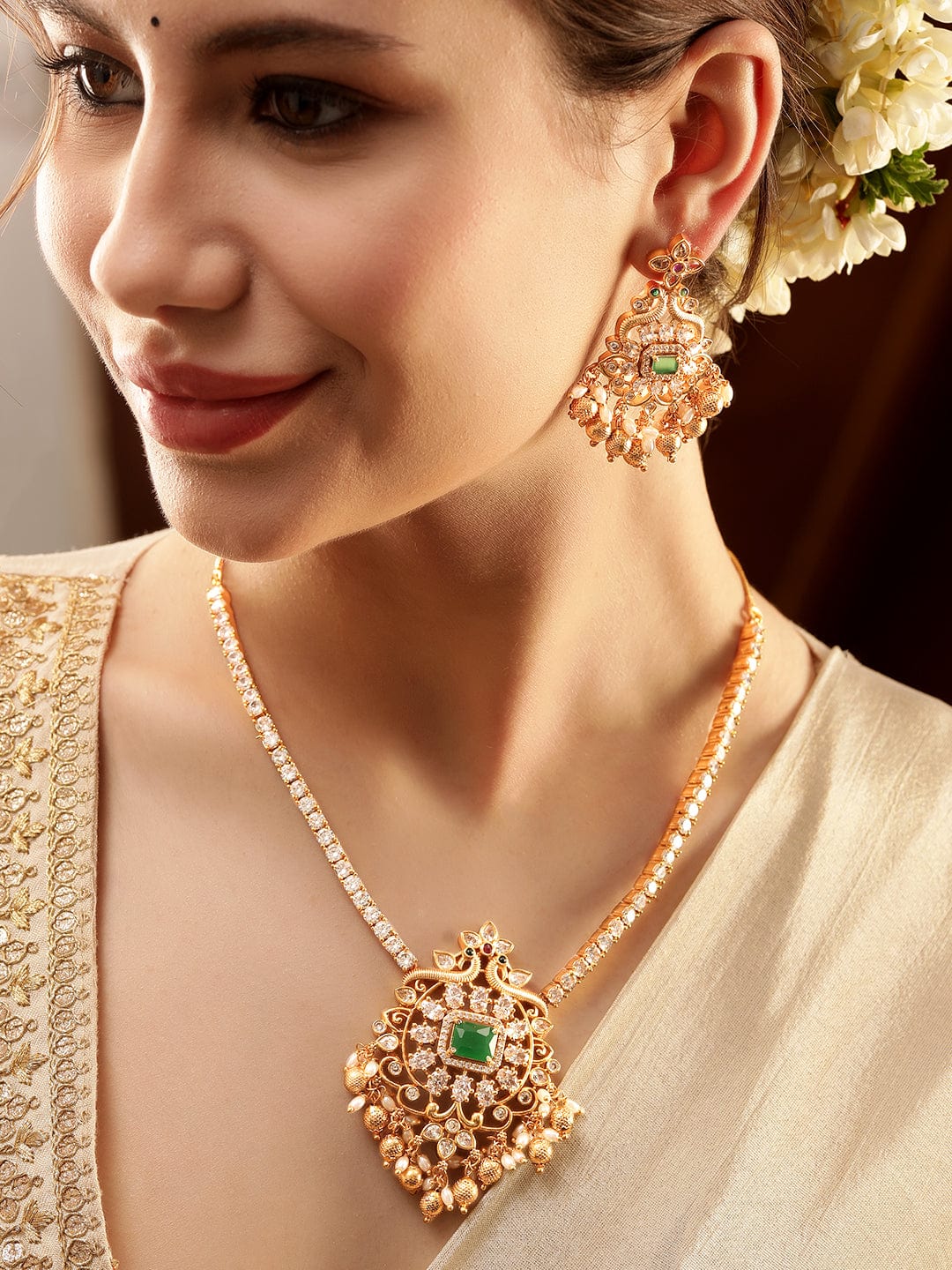White Clustered Gold Beads Necklace Set