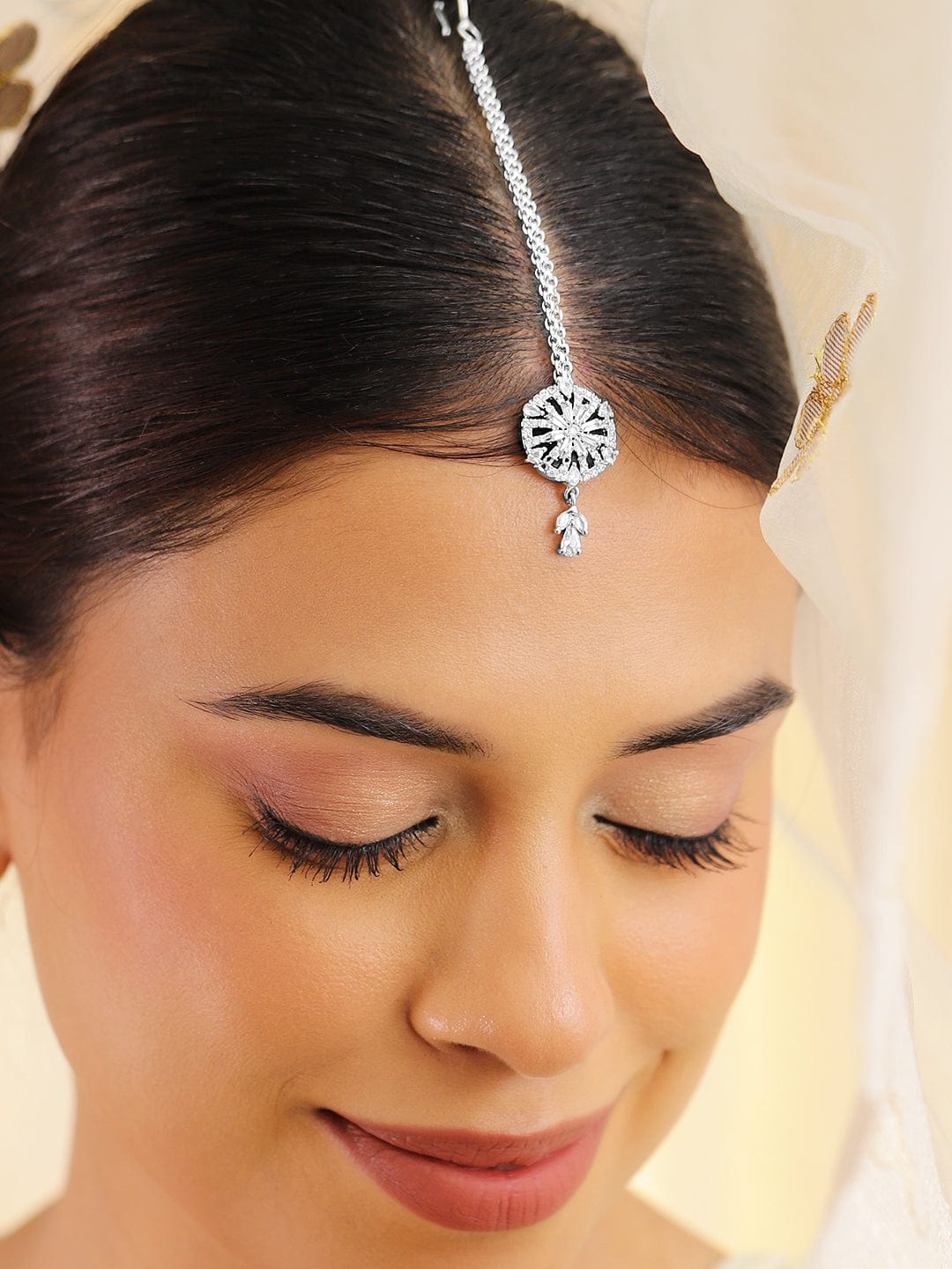 Wentra Rhodium Plated Cubic Zirconia Maang Tikka