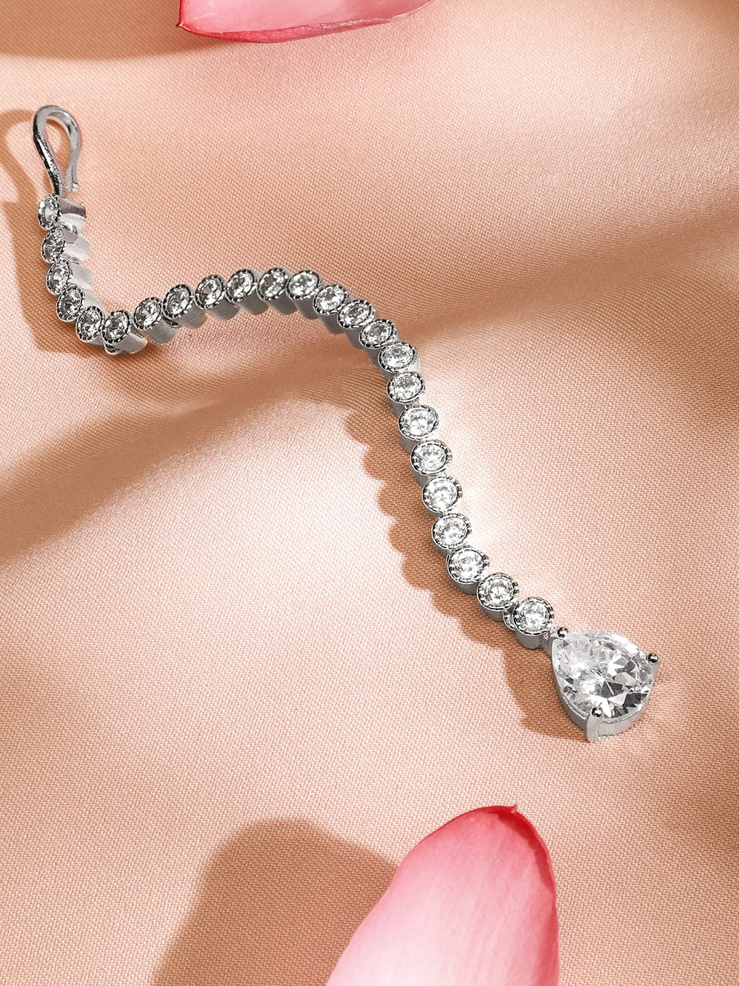 Alluring Maang Tikka American Diamond