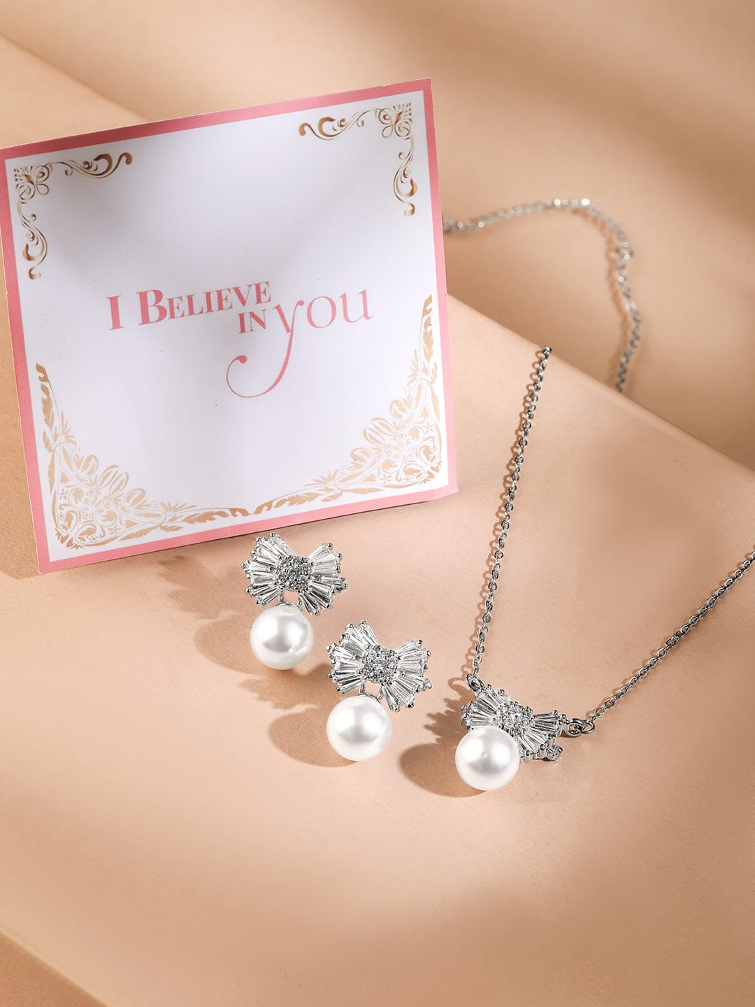 Pearl Bow Modern Pendant Set