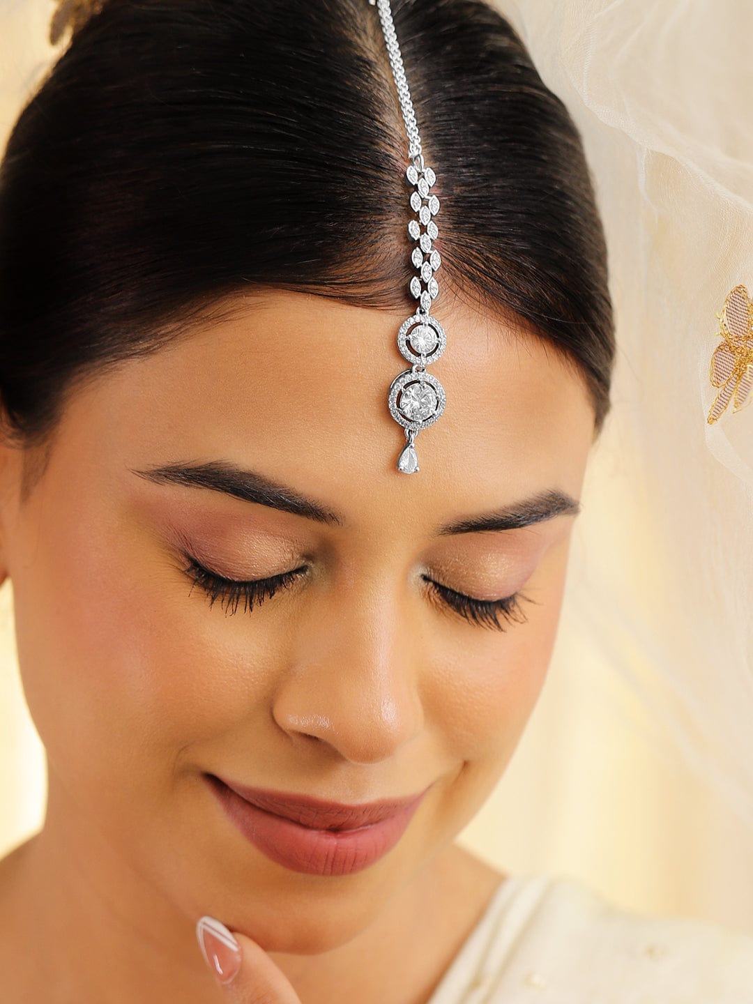 Wentra Rhodium Plated White Cubic Zirconia Maang Tikka