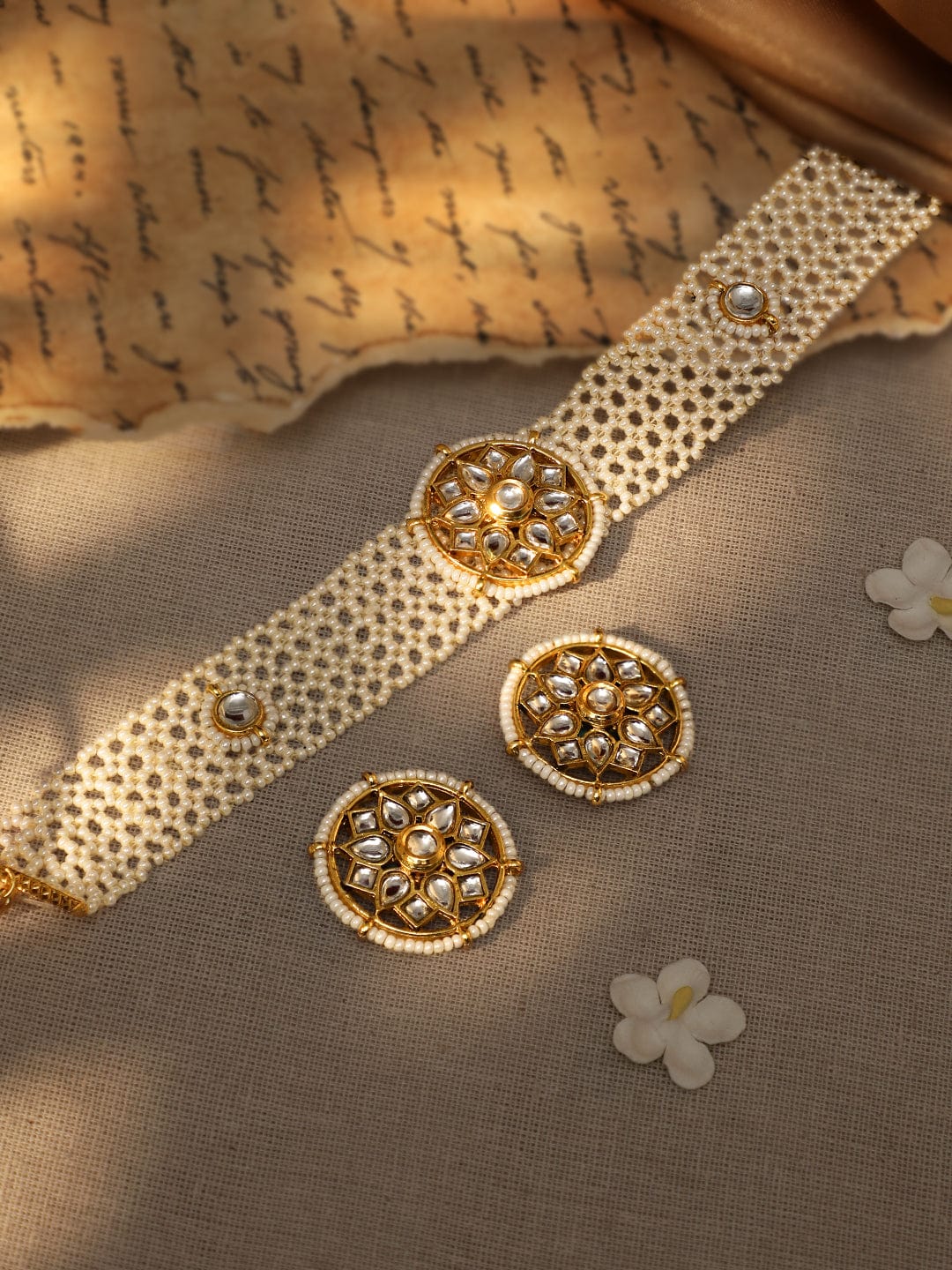 Minimal Kundan Heritage Choker Set