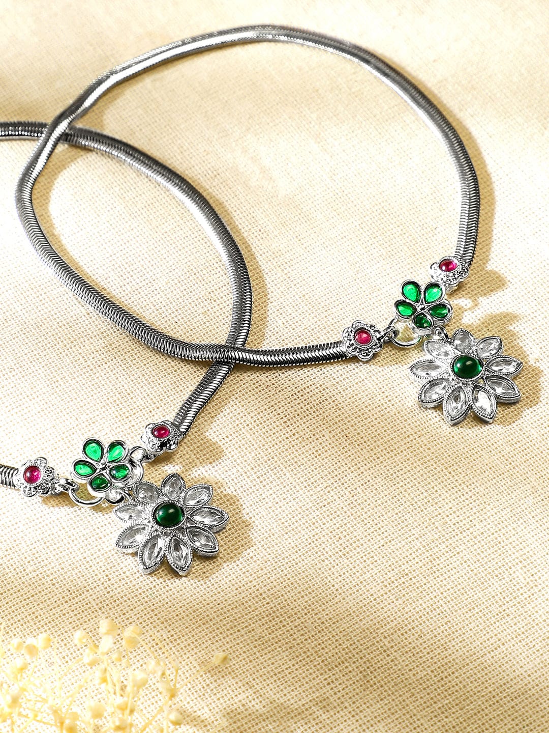 Wentra Set of 2 Oxidised Silver-Plated Ruby Pink & Emerald Green Kundan Stones Floral Charm Anklets