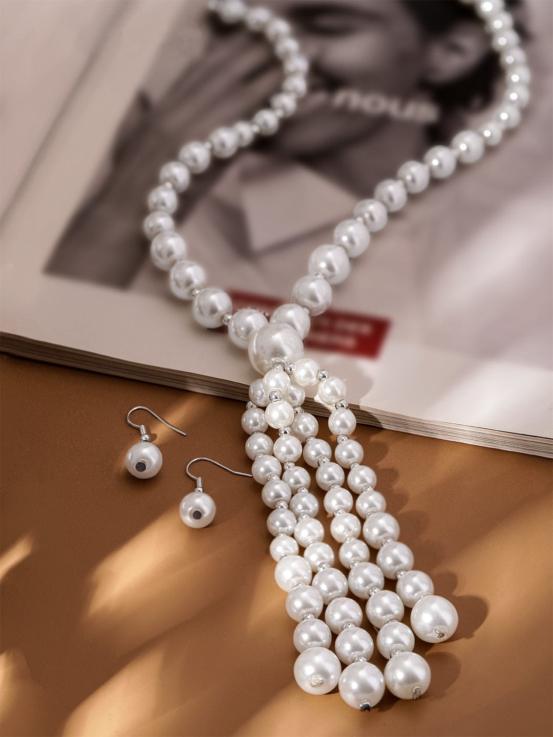 Ethereal Pearl Glow Necklace Set