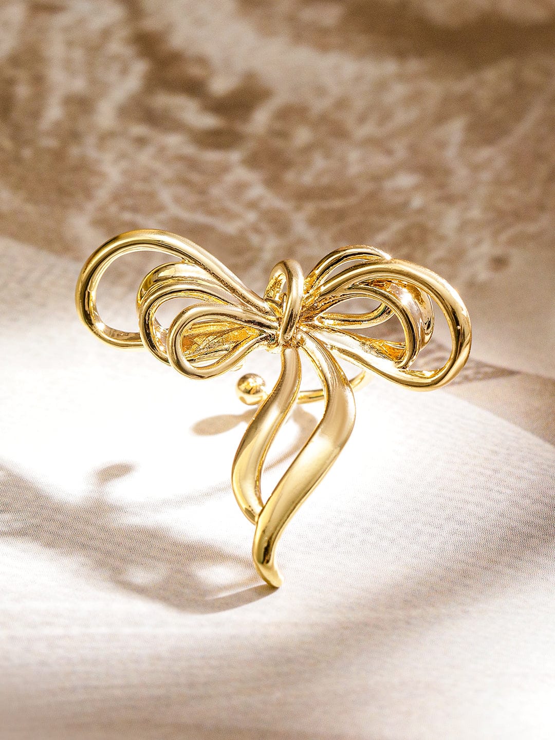 Ribbon Curve Statement Cuff