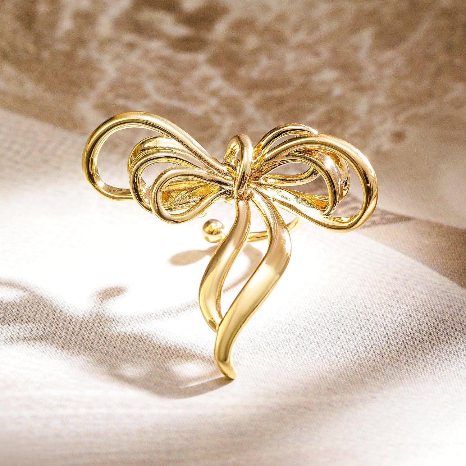 Ribbon Curve Statement Cuff