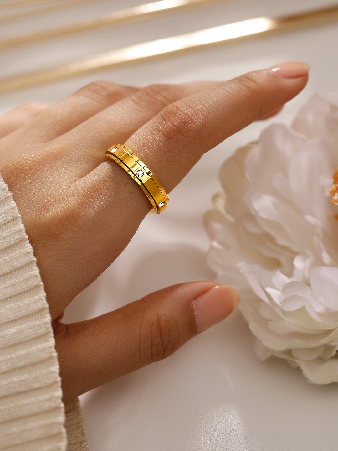American Diamond Zirconia Gold Plated Sleek Band