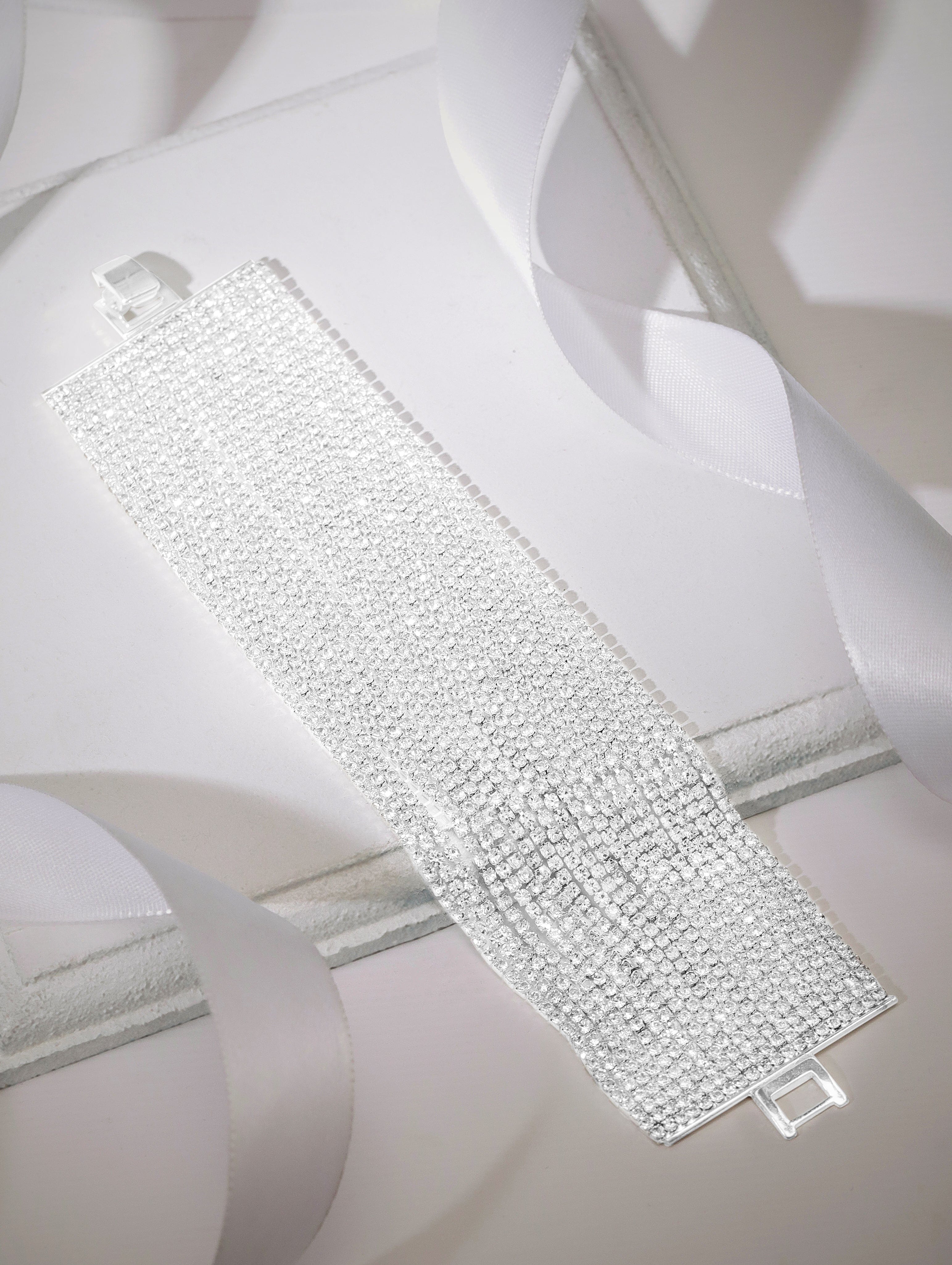 Wentra Voguish Multilayer Bracelet