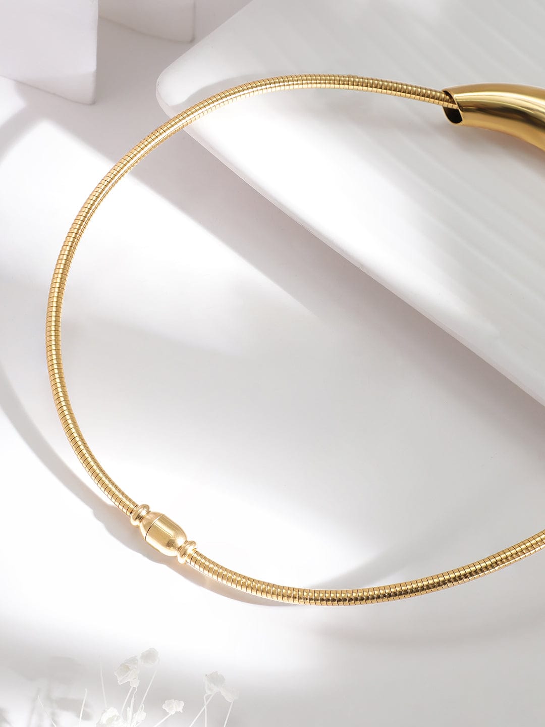 Abstract Organic Bar Gold Necklace