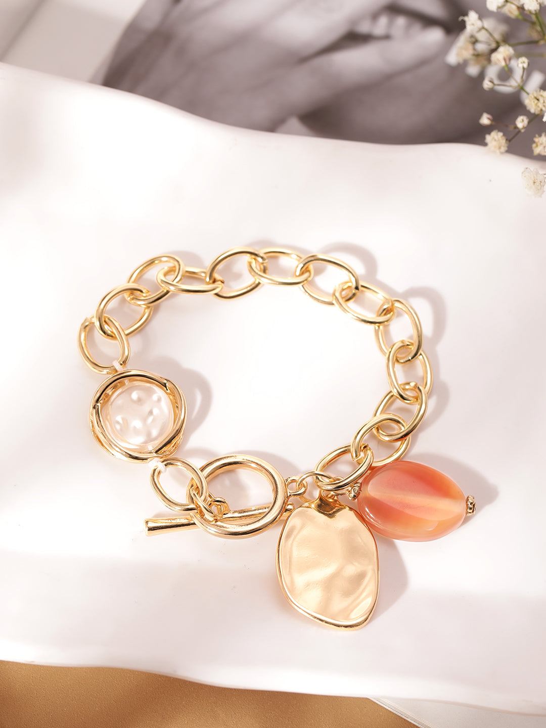 Wentra 18K Gold Plated Stainless Steel Tarnish-Free Waterproof Link Bracelet with Charms
