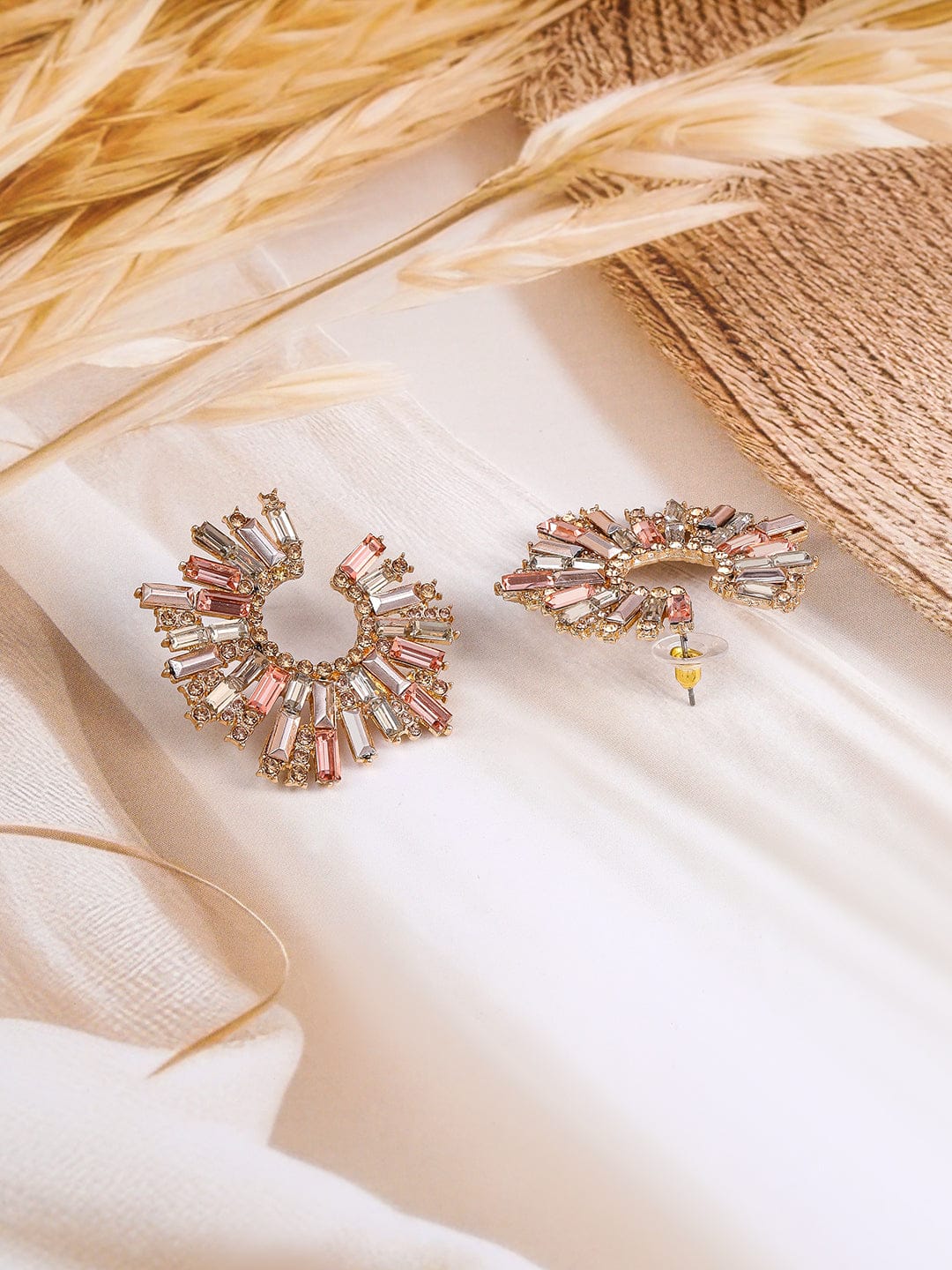 Studded fan-shaped stud earrings