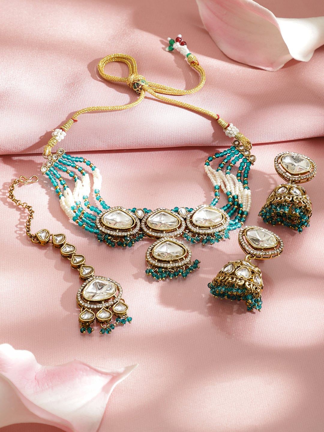 Turquoise Edges Kundan Choker Set