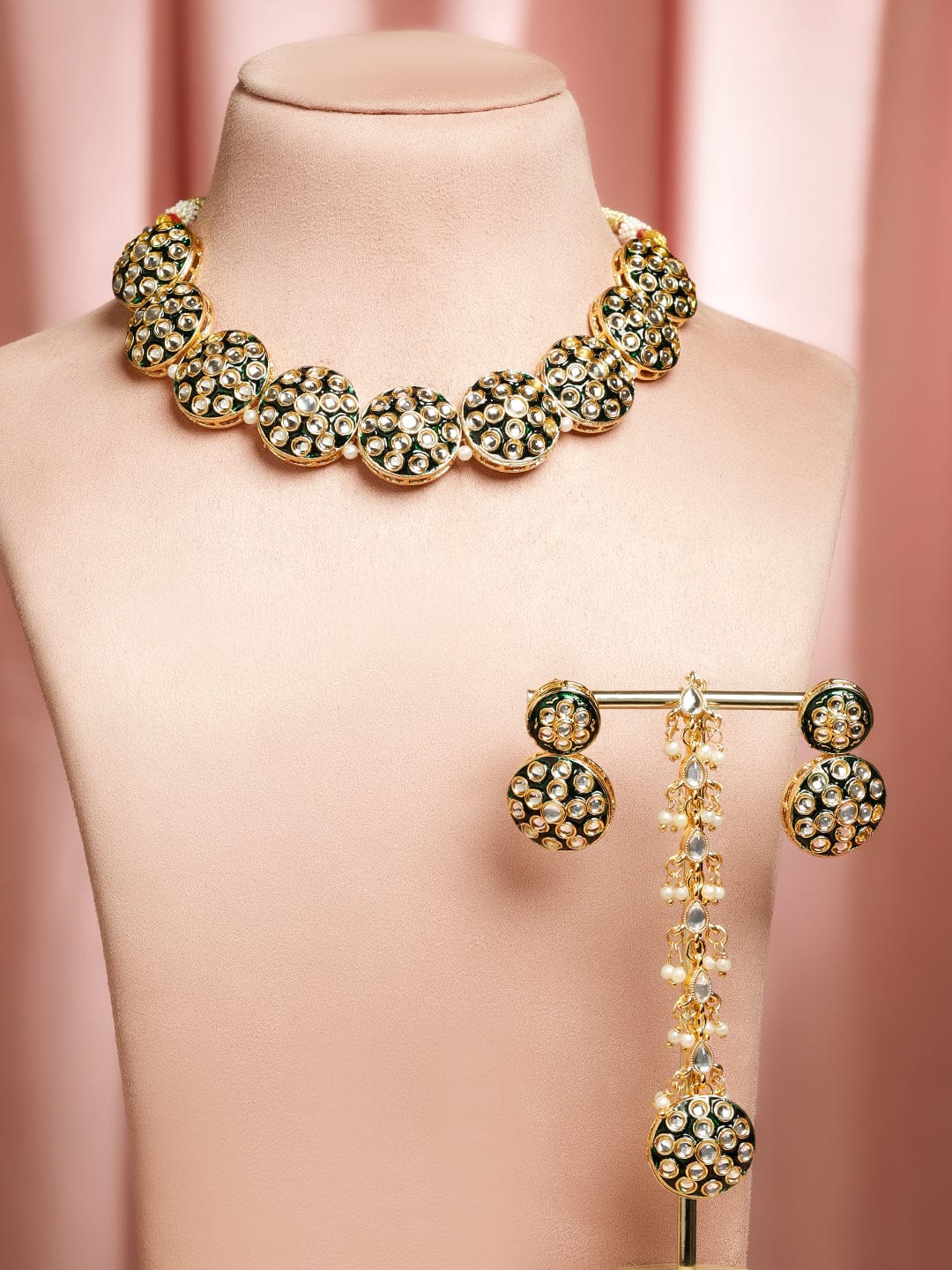 Urban Glow Kundan Green Choker Set