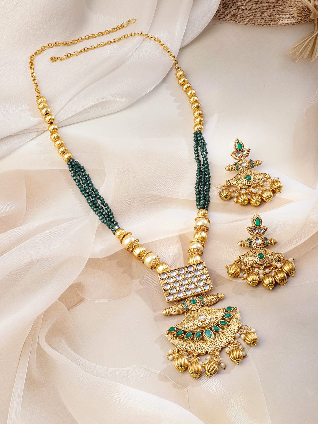 Vintage Luxe Green & Golden Necklace Set
